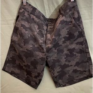 Industry Men’s Camo Causal Short